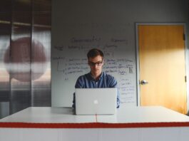 Selbstständigkeit: Die ersten Schritte nach der Unternehmensgründung Selbstständigkeit