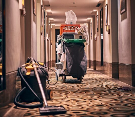 Die Saubermacher: Was eine Reinigungsfirma wirklich leisten kann Reinigungsfirma