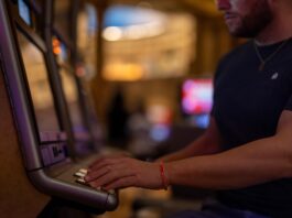 Echtgeld Spielautomaten: Chancen, Risiken und Finanzstrategien Spielen