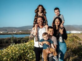 Perfekt geplant: So gelingt der stressfreie Start in den Familienurlaub Familienurlaub