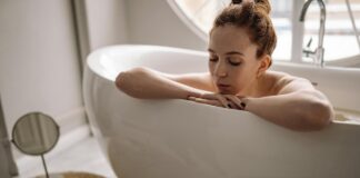 Tipps für ein Bad, das Körper, Geist und Seele entspannt Bad