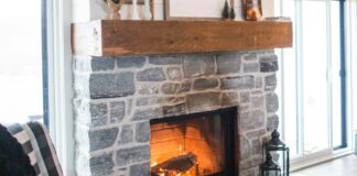 Die ideale Holzwahl für gemütliche Kaminabende – Ein Vergleich verschiedener Brennholzarten Kamin