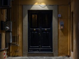 Lokale Helden im Einsatz: Wenn jede Minute zählt Tür